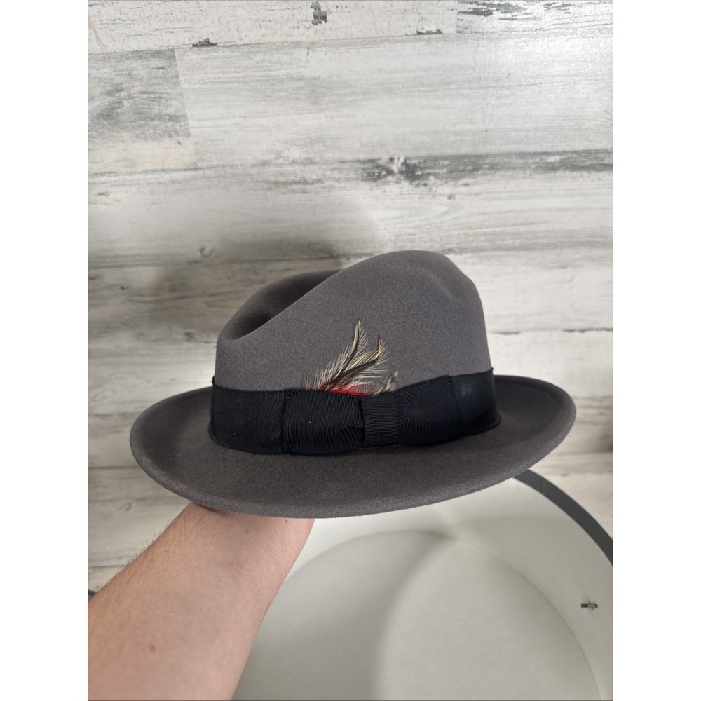 Hats In The Belfry Bundle Wool Blue & Gray With Assorted Feather Pak & Hat Box‎